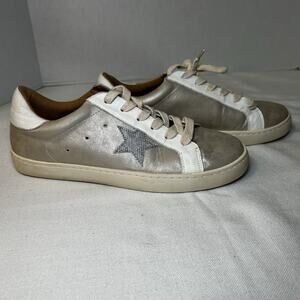 White Raven Rose Gold Star Sneakers Women's Size 7.5 US Shoes